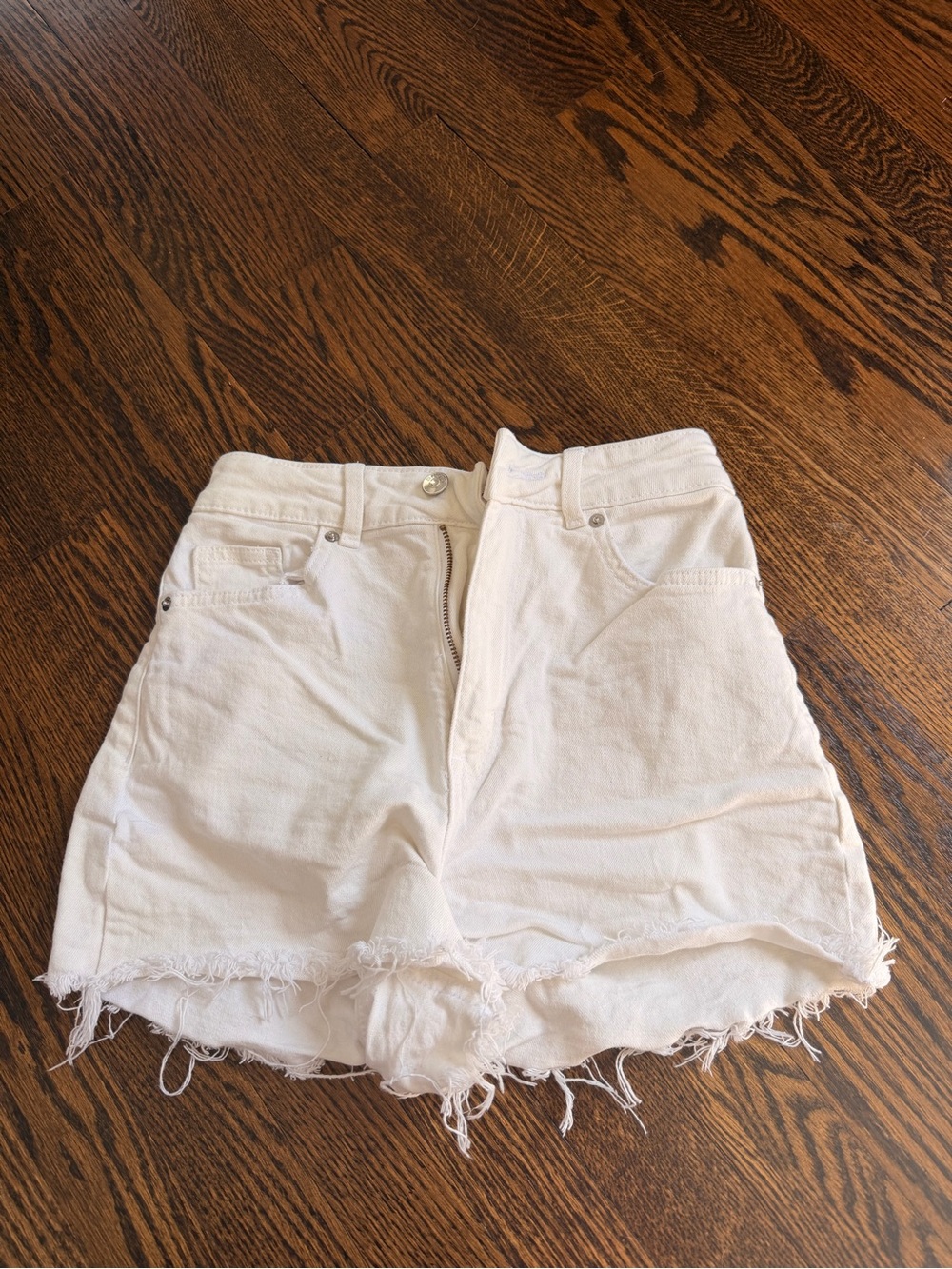 H&M White Frayed Hem Denim Shorts